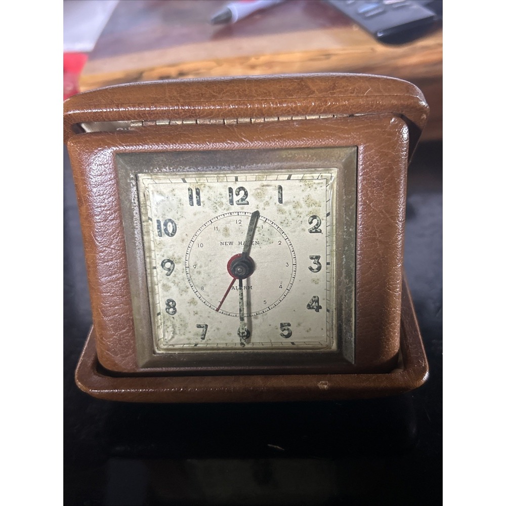 New Haven Travel Folding Wind Up Alarm Clock Vintage USA Display Only